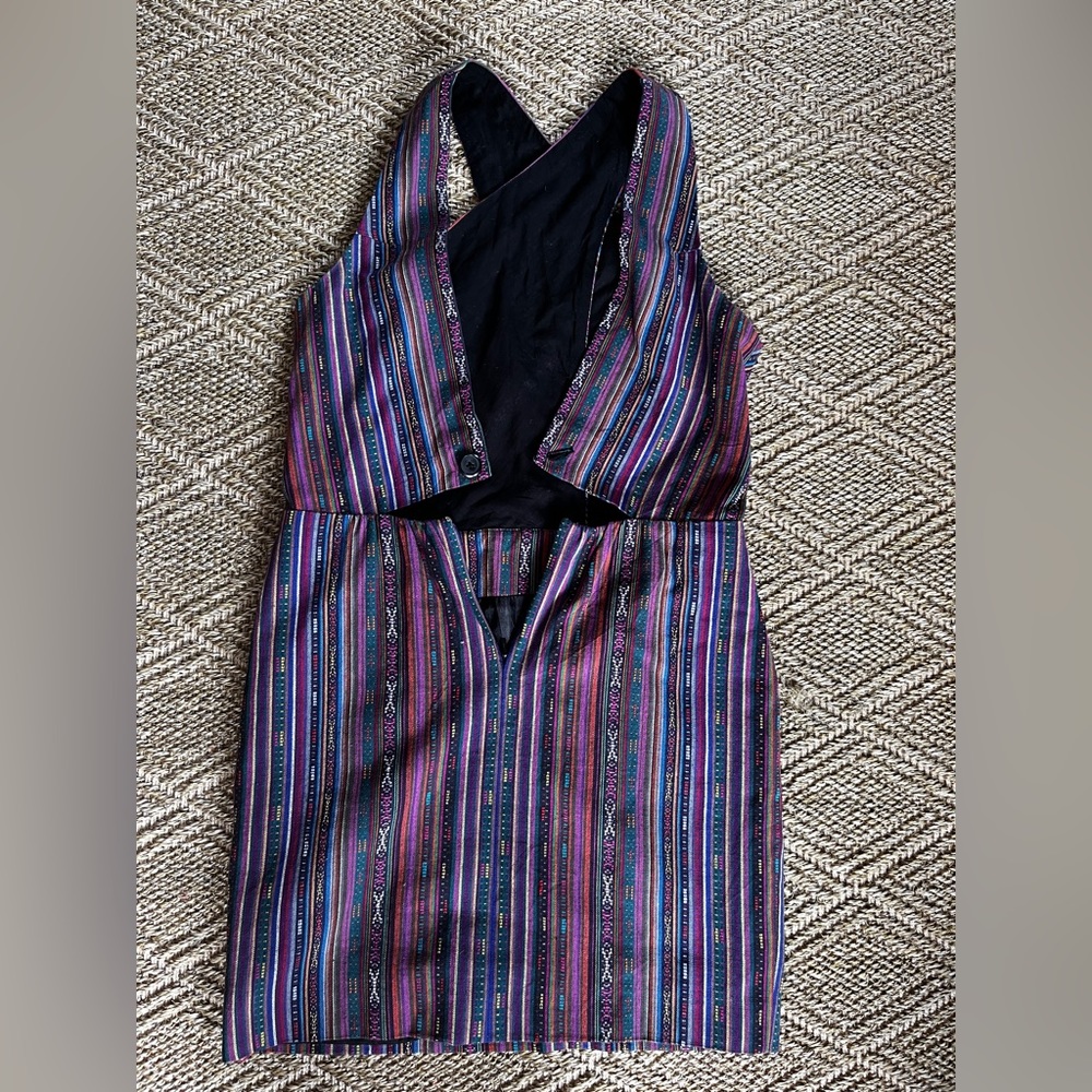 Cute Patterned Dress - Picture 3 of 11